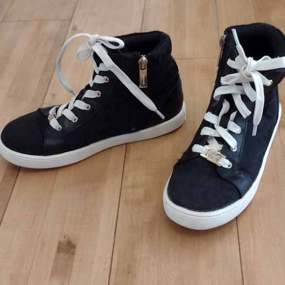 Michael Kors high top sneakers - Picture 5 of 8